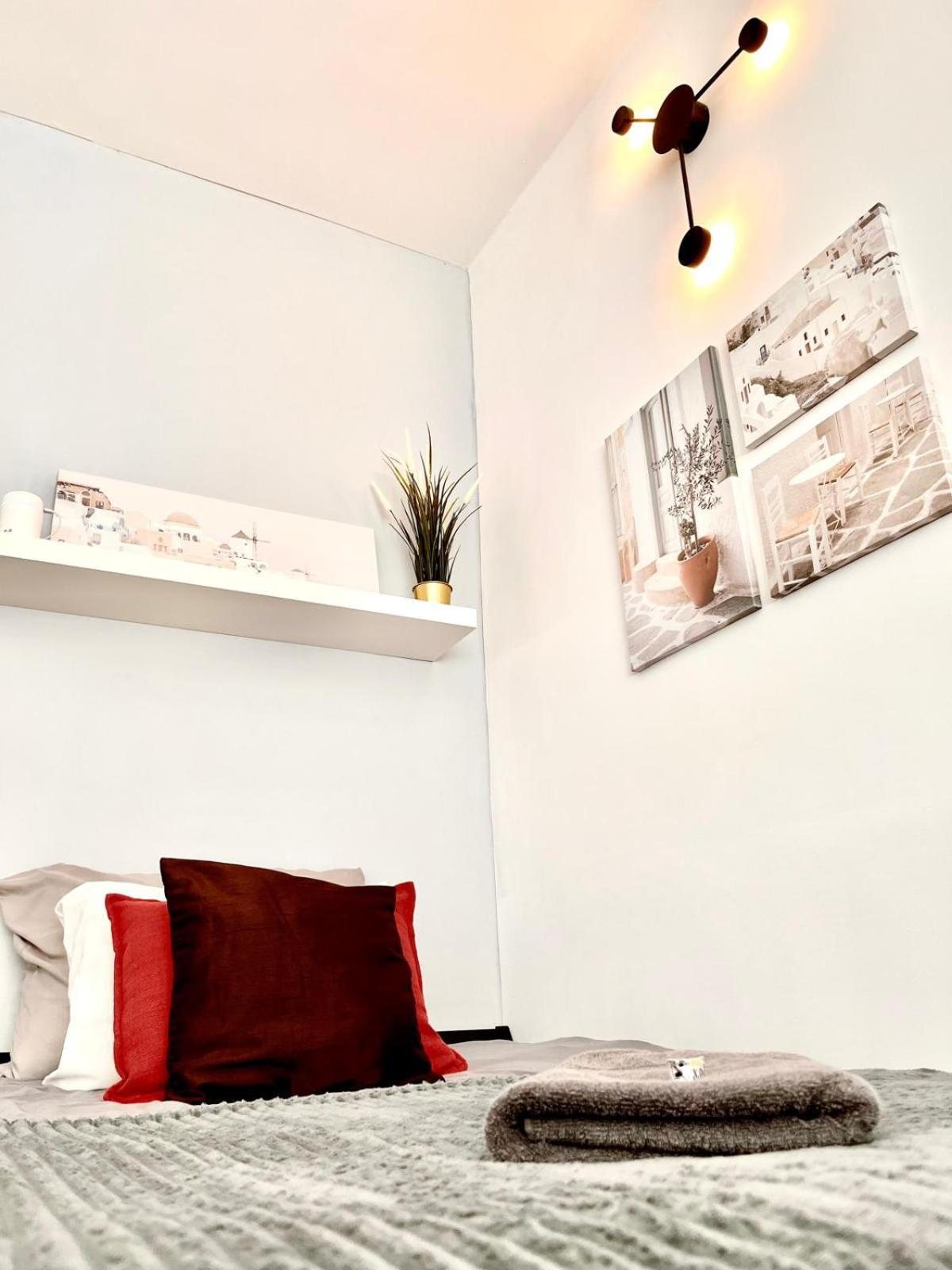 Super 1 Bed Room Condo In Warszawa Center Eksteriør bilde