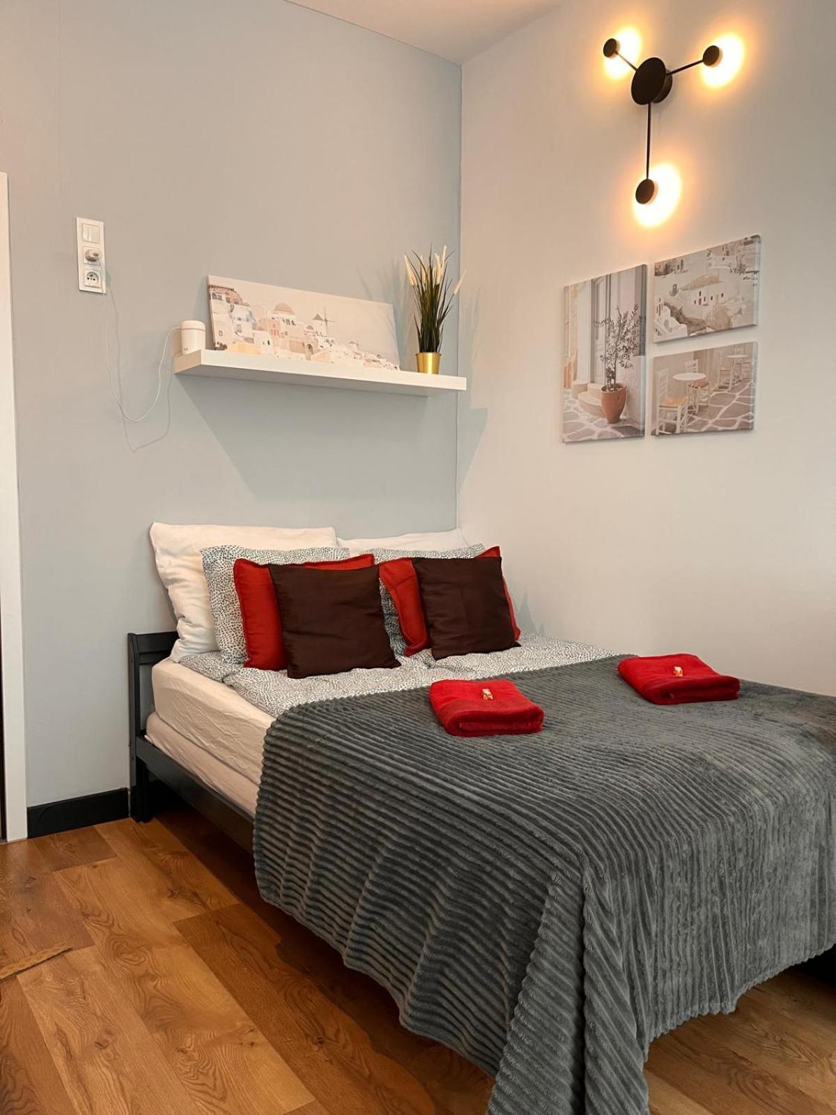 Super 1 Bed Room Condo In Warszawa Center Eksteriør bilde